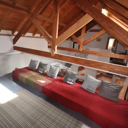 Holiday home Casaruralarona Valle de San Lorenzo
