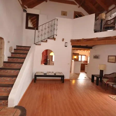 Holiday home Casaruralarona *
